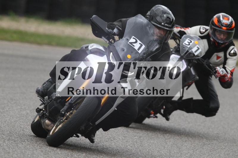 /Archiv-2025/10 23.04.2025 Cornu Master School ADR/rot-rouge/21